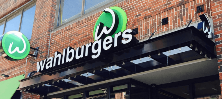 Wahlburgers Restaurant